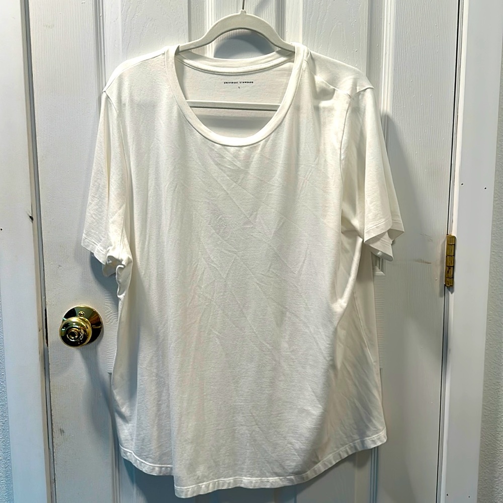 Universal Standard Tee Rex. Size L